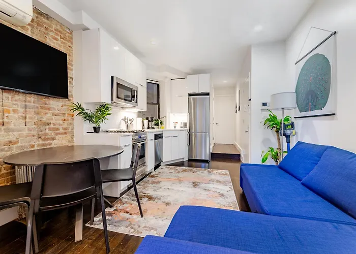 Explore Hudson Yards At Aesthetic Prime 2Bd Apartmnet